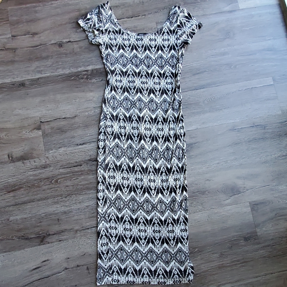 About a Girl Los Angeles Tribal Pencil Dress